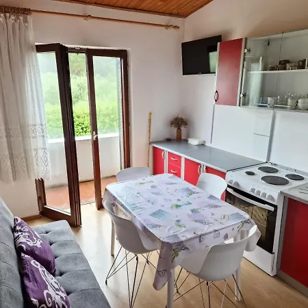 Sea Shell Apartment Vir